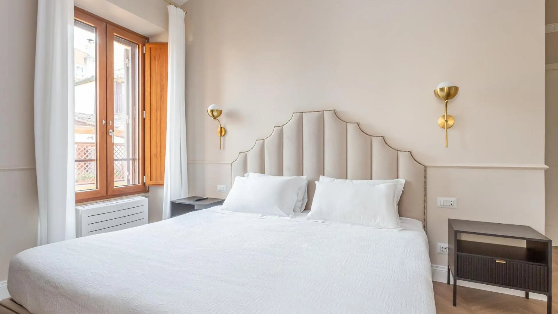 Daplace - La Mongolfiera Rooms In Navona Rome 3*,