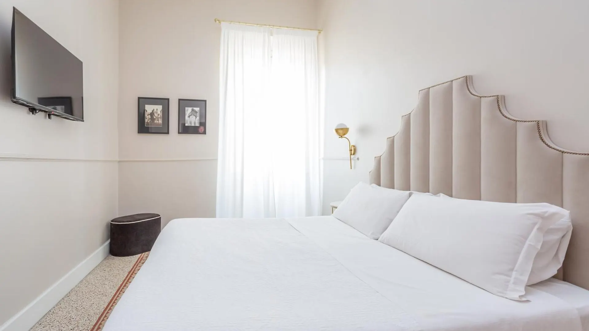 Daplace - La Mongolfiera Rooms In Navona Rome 3*,  Italy